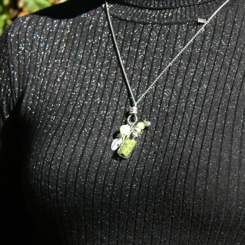 Green Calcite Diffusing Necklace | Energy & Healing | Diffusing on the go | Unique Gift - Image 3