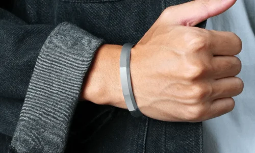 Elegant Stainless Steel Cuff Bracelet Perfect Gift Box Included - Image 5