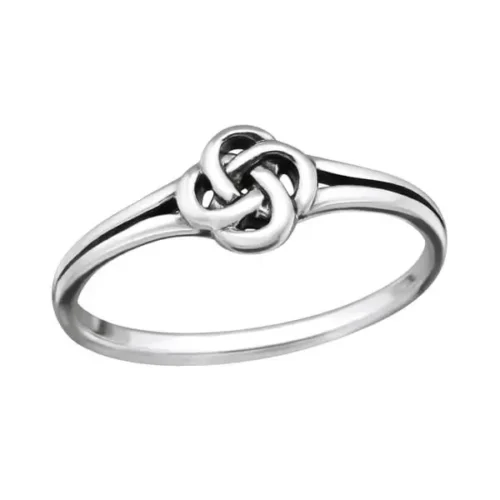 Elegant Sterling Silver Celtic Ring - Perfect Gift for Any Occasion