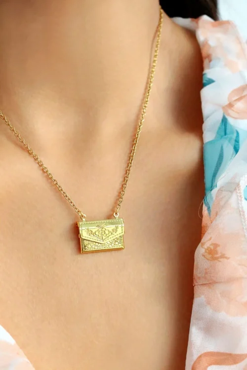"Daisy" | 24K Envelope Locket Necklace - Image 3