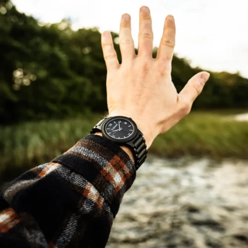 Noir - Casually Elegant Stainless Steel Watch with Black Sandalwood Bezel and Dial Face - Image 4