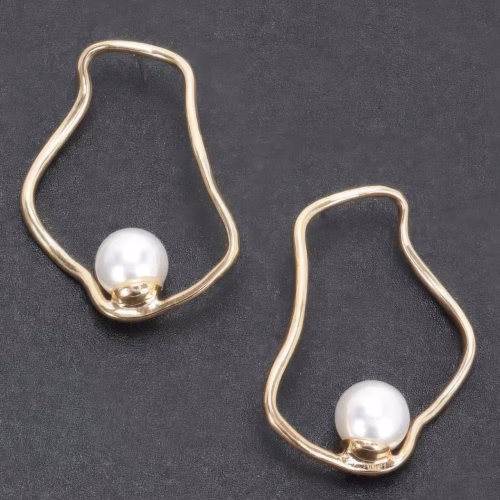 Faux Pearl Metal Earring
