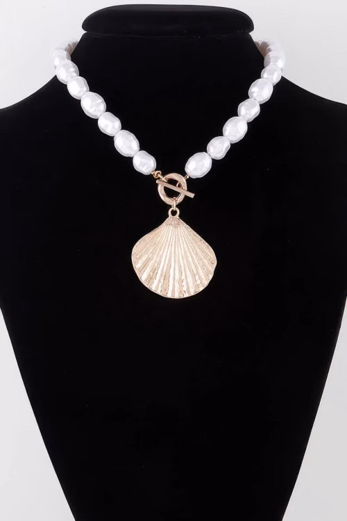 Pearl Seashell Toggle Necklace
