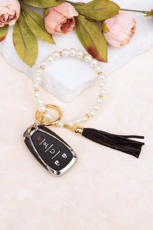 Classic Pearl Key Ring Bracelet - Image 5