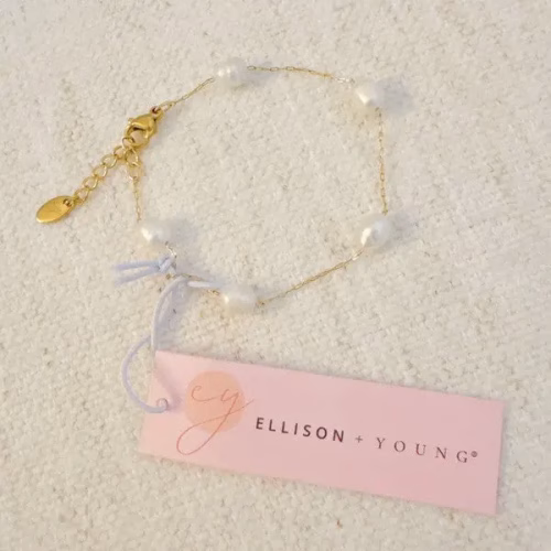 Esther Freshwater Pearl Bracelet - Image 3