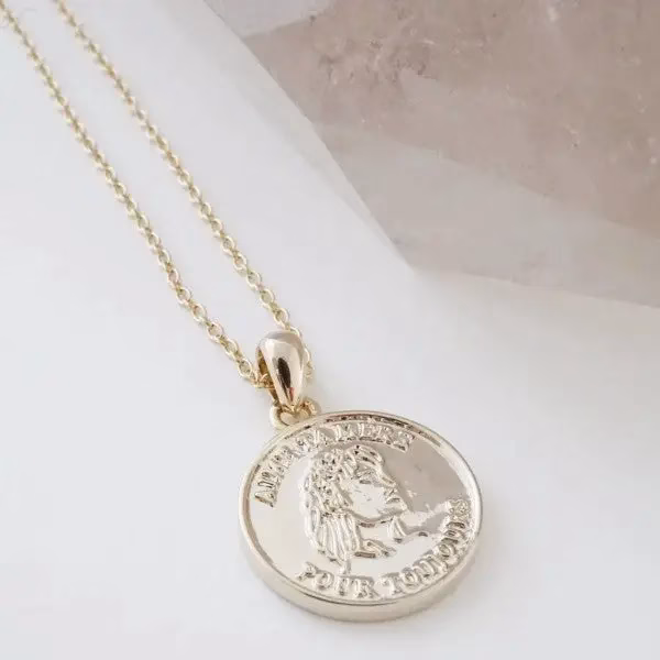Elegant Lady Gisela Necklace - Dainty Coin Disc with Inspirational Inscription - Perfect Gift for Women - Image 2